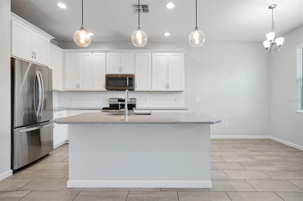 1121 Hendon Loop - Photo 8