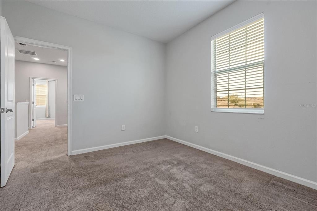 1121 Hendon Loop - Photo 32