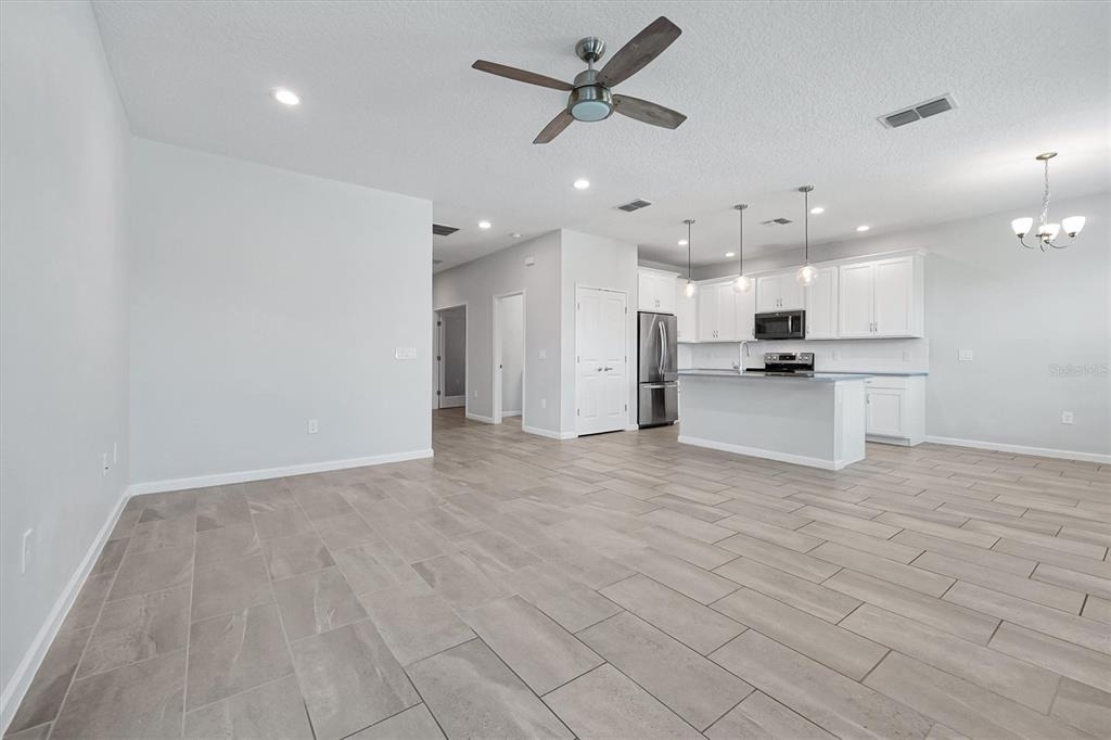 1121 Hendon Loop - Photo 6