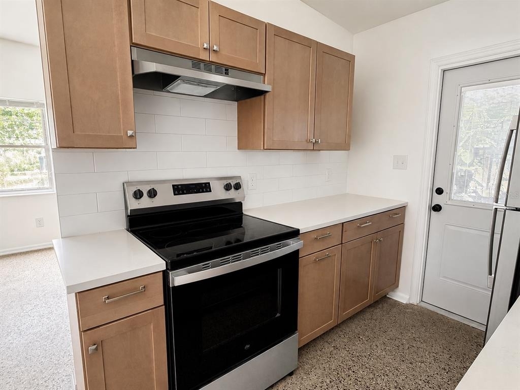 1607 Dauphin Lane - Photo 5