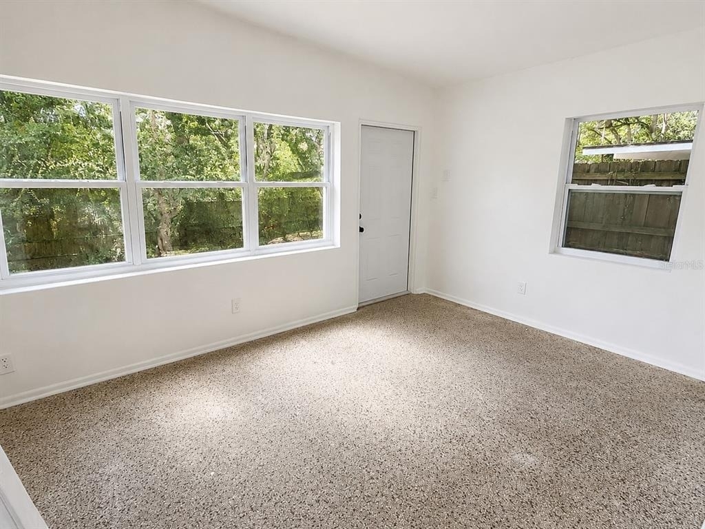 1607 Dauphin Lane - Photo 2