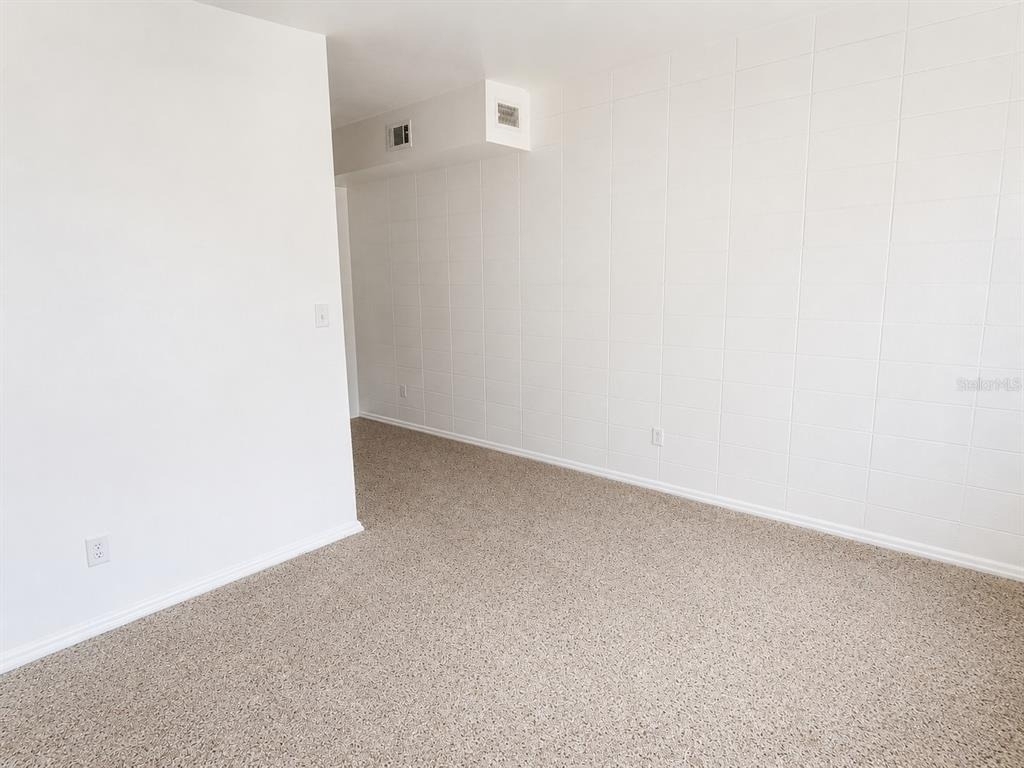 1607 Dauphin Lane - Photo 3