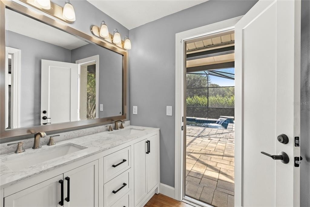 9508 Pine Terrace Court - Photo 17