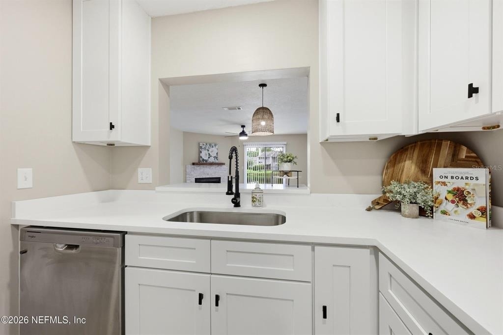 3801 Crown Point Road - Photo 14