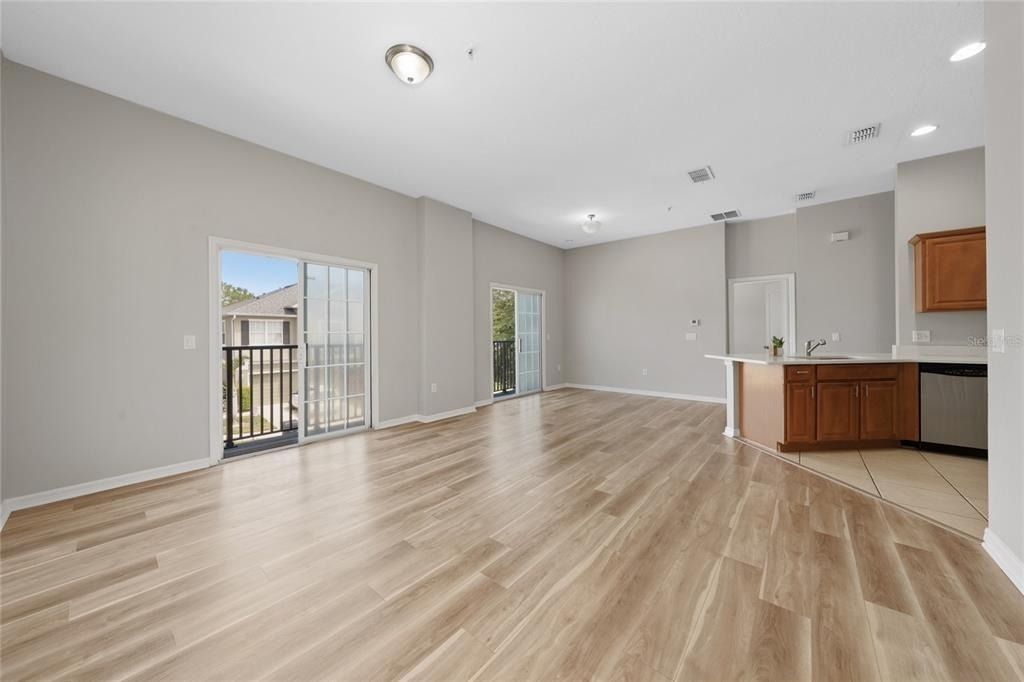 6460 S Goldenrod Road - Photo 3