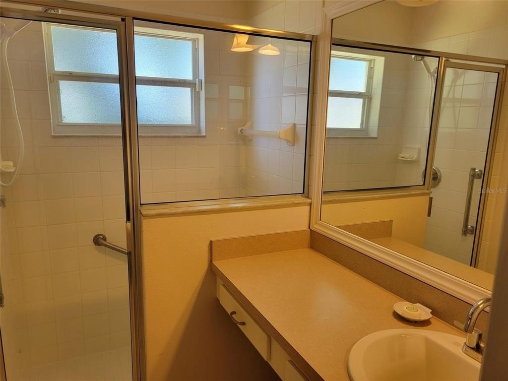 2160 Addison Avenue - Photo 10