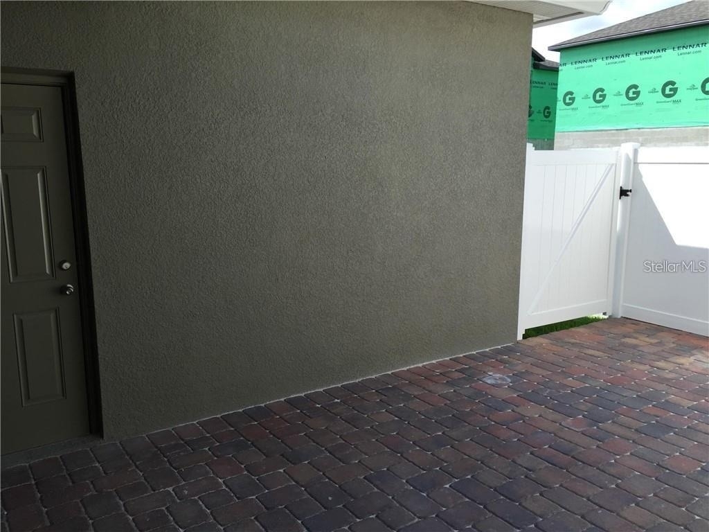 13048 Garridan Avenue - Photo 20