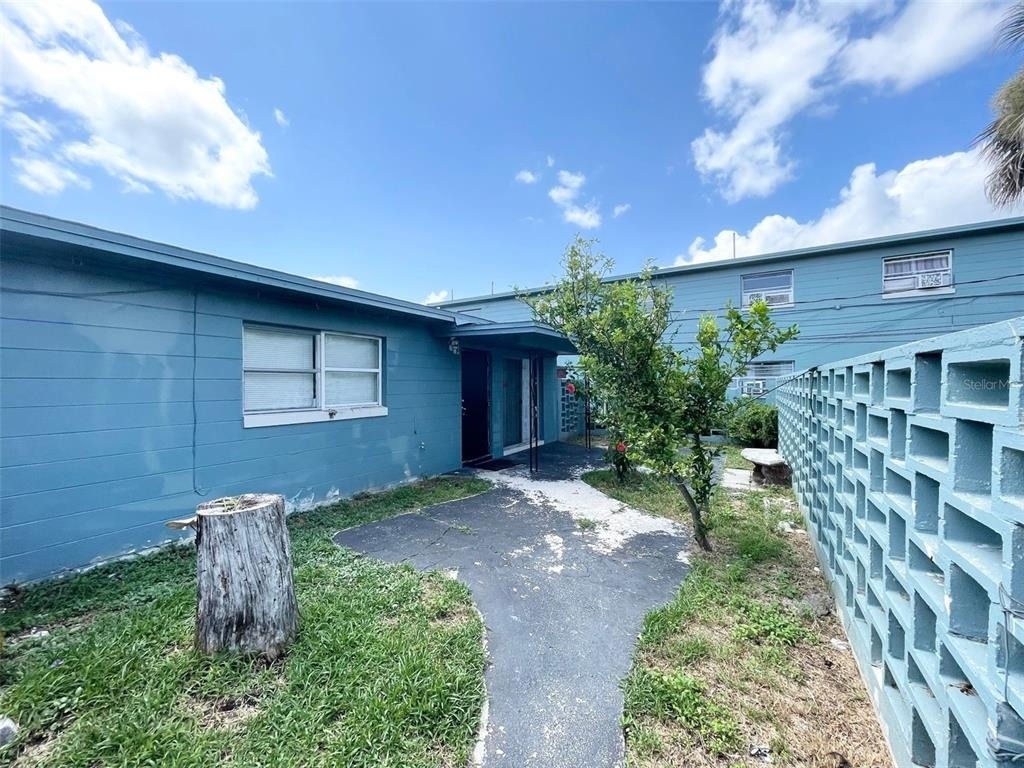 1339 W Point Drive - Photo 0
