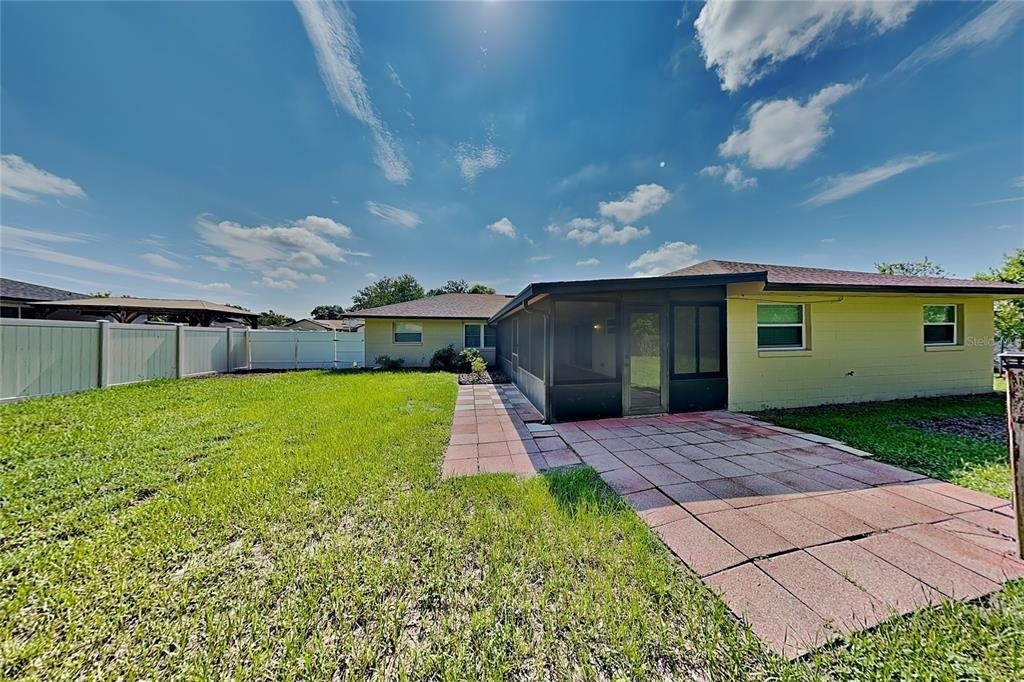 1016 Manchester Circle - Photo 16