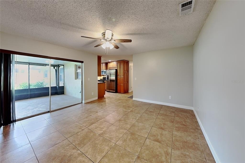 1016 Manchester Circle - Photo 2