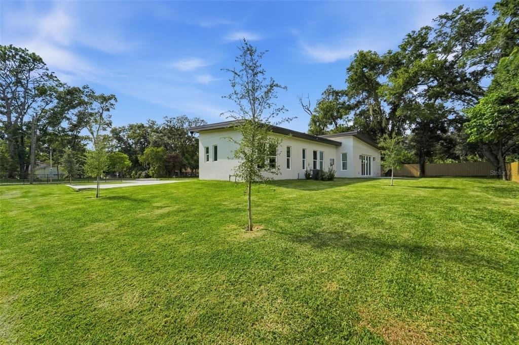 561 N Thompson Road - Photo 35