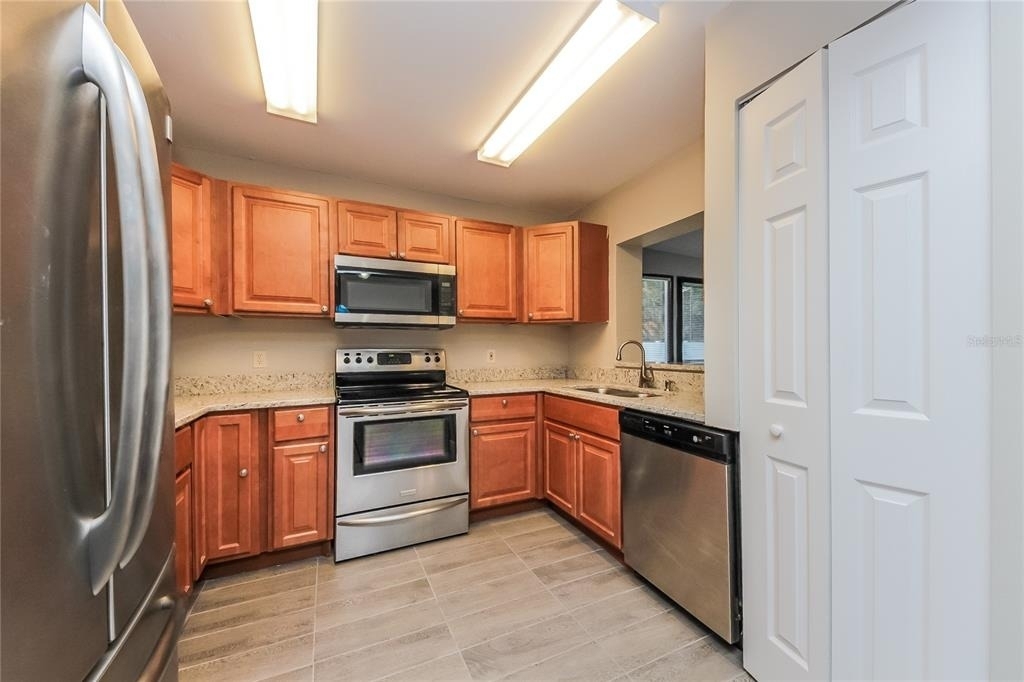 660 Mckinley Court - Photo 3