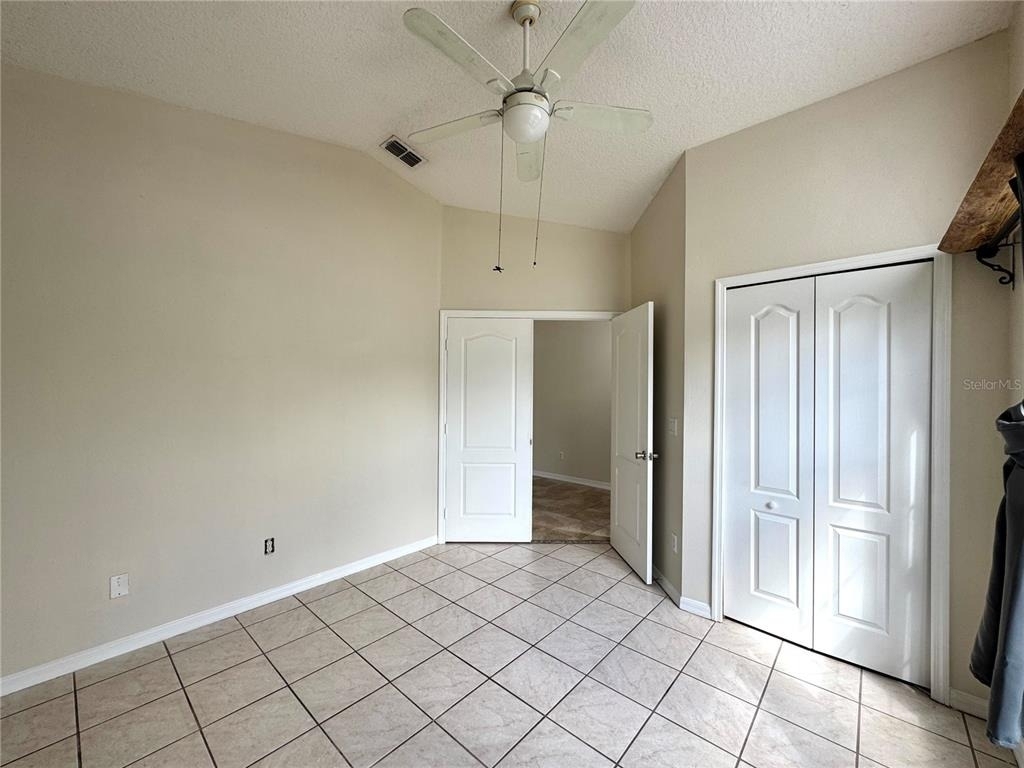 450 Casting Court - Photo 2