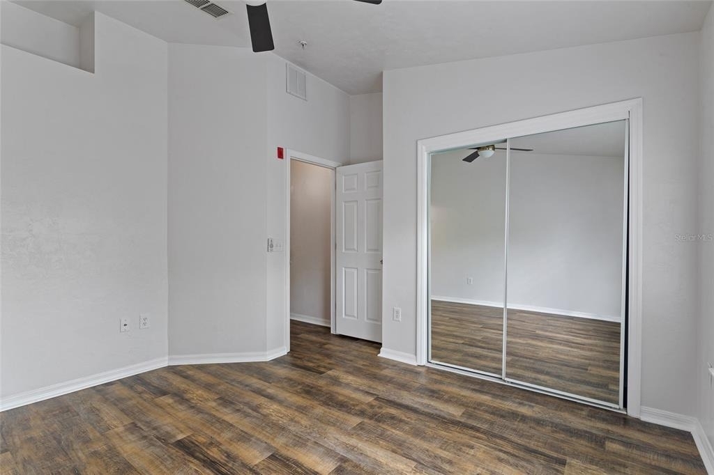 6519 W Newberry Road - Photo 16