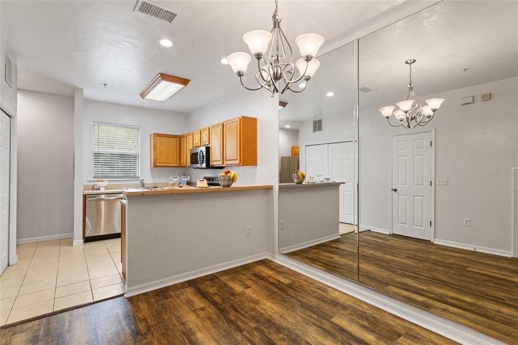 6519 W Newberry Road - Photo 10