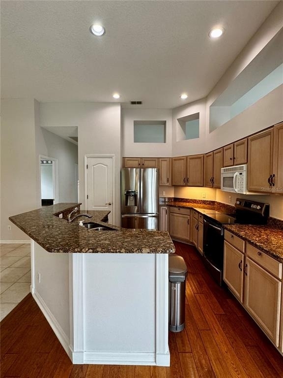 2001 Park Forest Boulevard - Photo 7