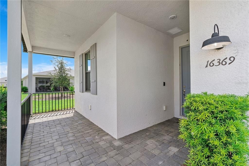 16369 Palmetto Street - Photo 2