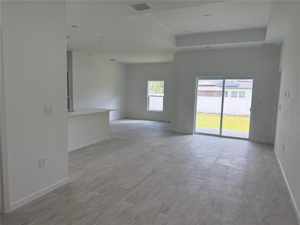 2964 Wells Avenue - Photo 3