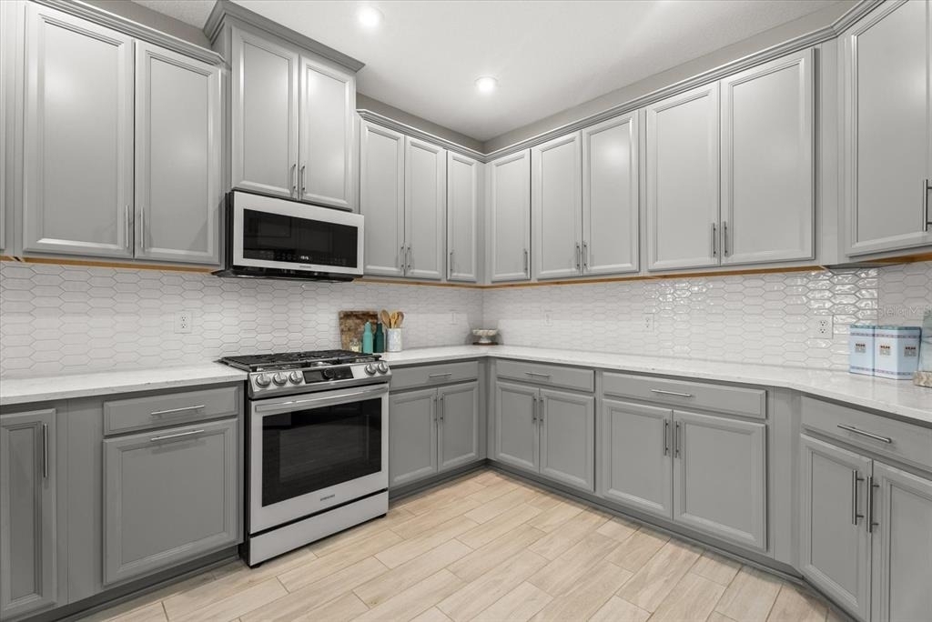15360 Isla Palma Lane - Photo 10