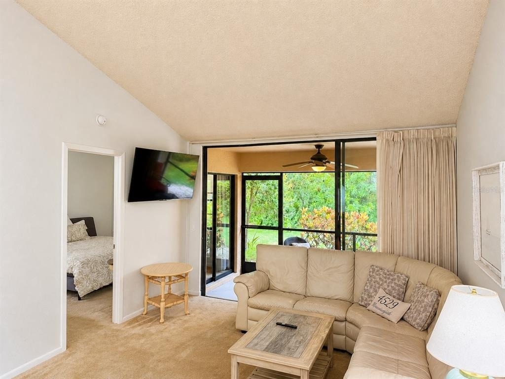 4529 Morningside - Photo 4