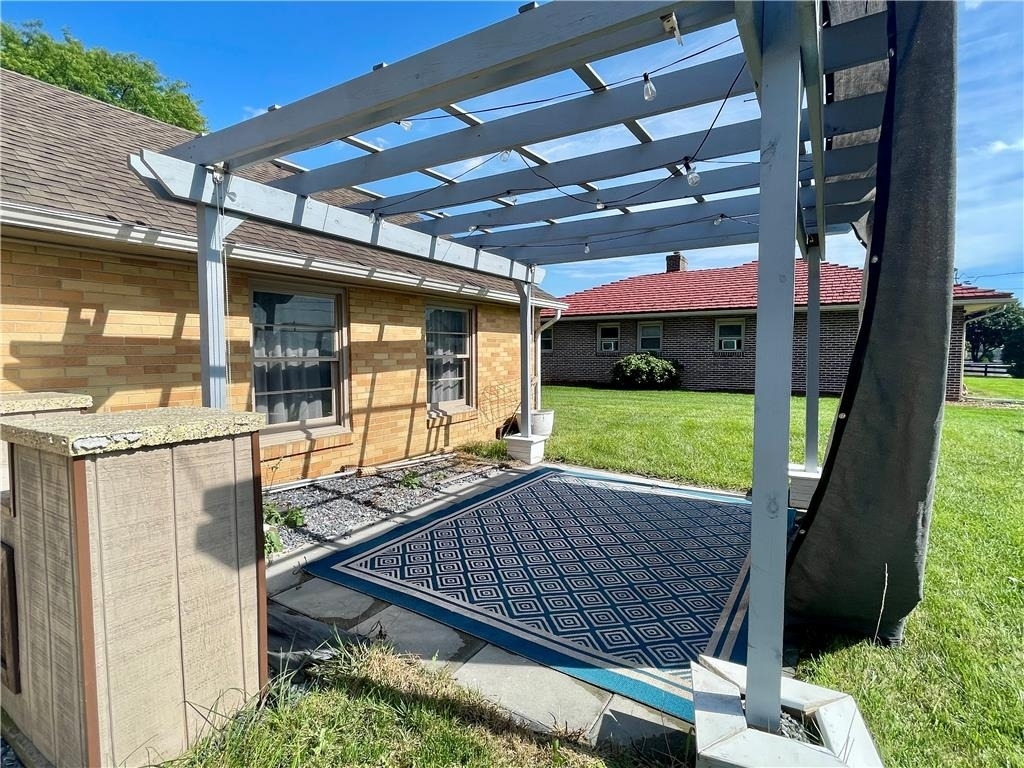 1830 Laubach Avenue - Photo 32