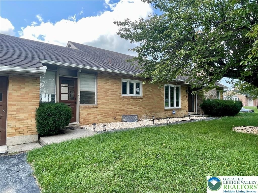 1830 Laubach Avenue - Photo 3