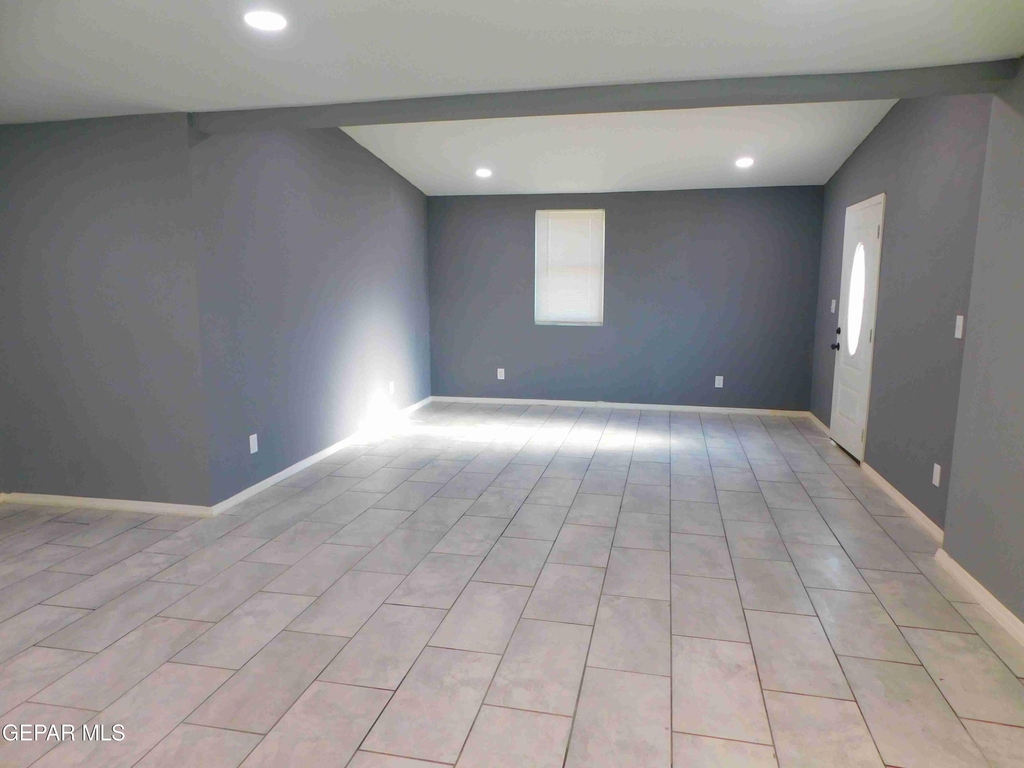 712 Ascencion Street - Photo 4