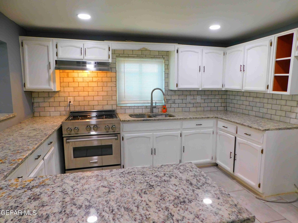 712 Ascencion Street - Photo 6