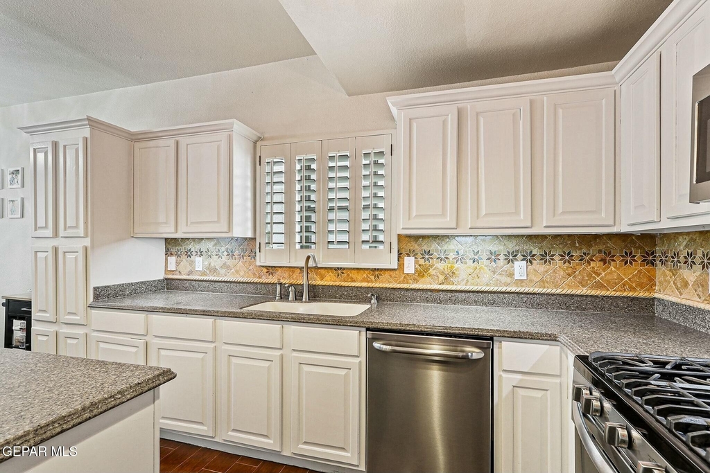 12473 Paseo De Arco Court - Photo 16