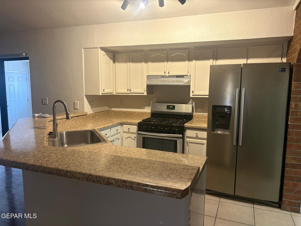 3417 Guthrie Street - Photo 7