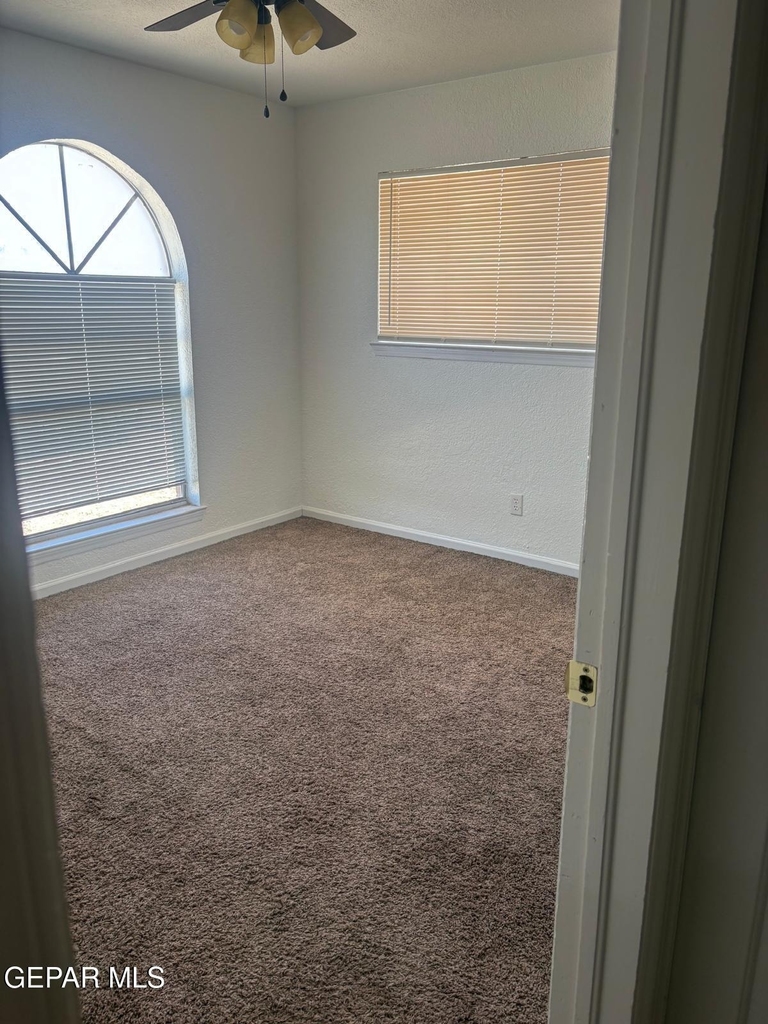 3417 Guthrie Street - Photo 15