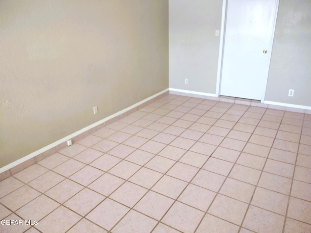 725 Arredondo Drive - Photo 4