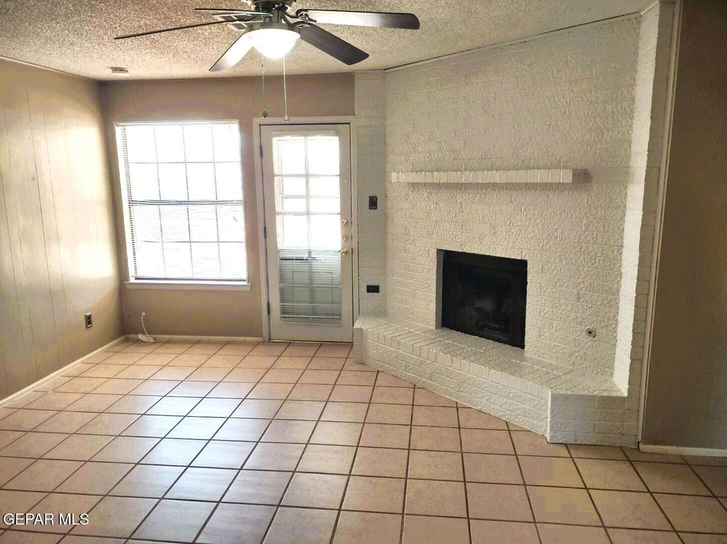 725 Arredondo Drive - Photo 2