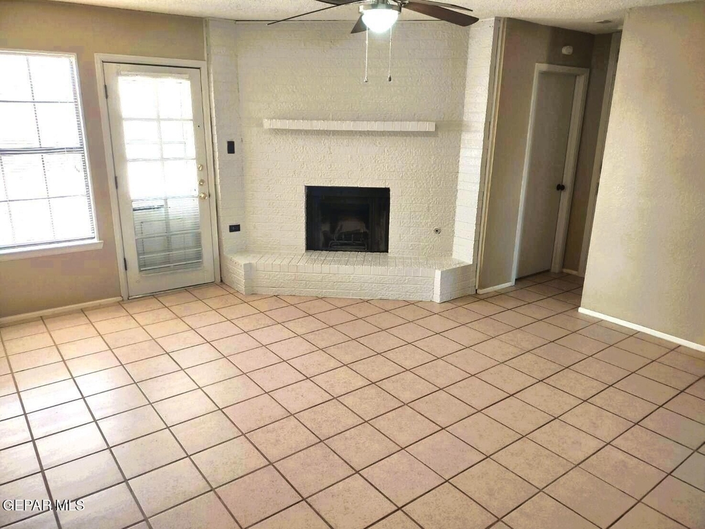 725 Arredondo Drive - Photo 3