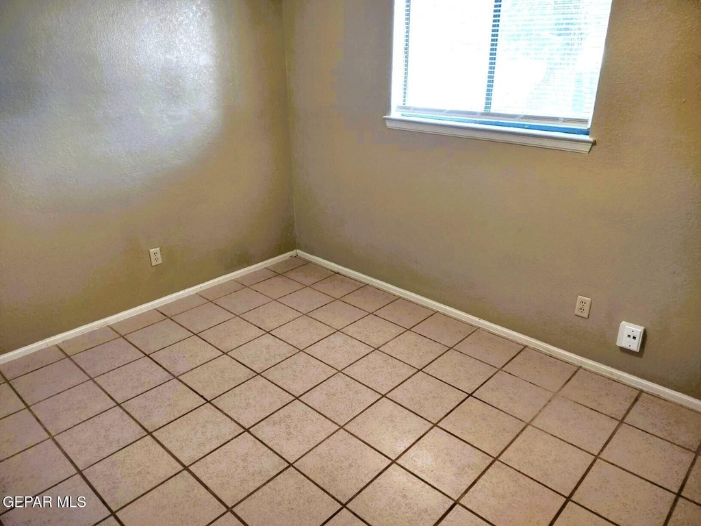 725 Arredondo Drive - Photo 14