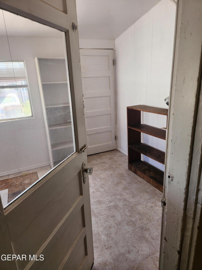 4002 Hueco Avenue - Photo 14
