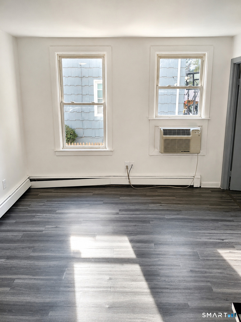 139 Pennsylvania Avenue - Photo 1