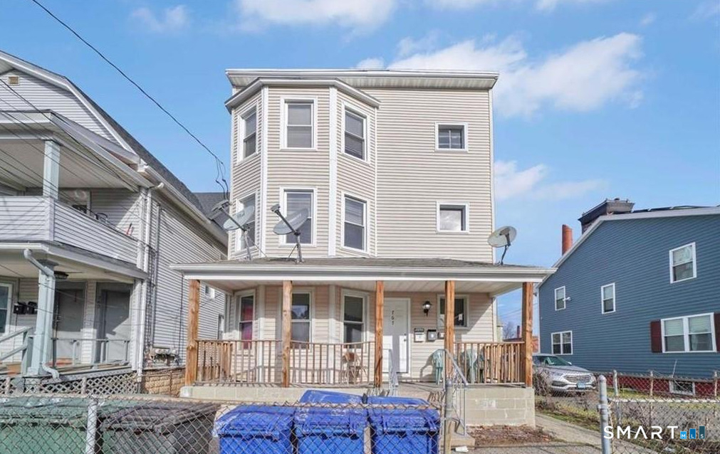 767 Maple Street - Photo 0