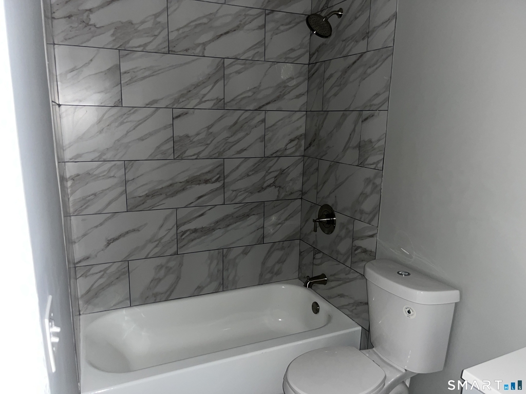 116 Elizabeth Street - Photo 6