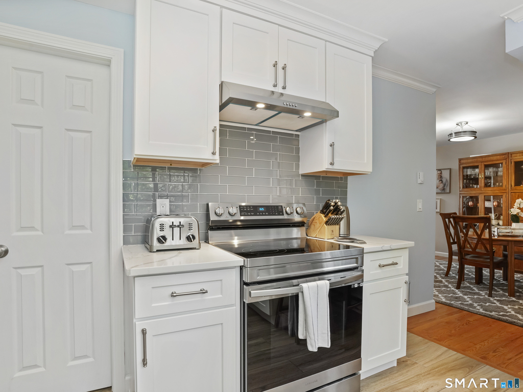 272 Hubbard Avenue - Photo 13