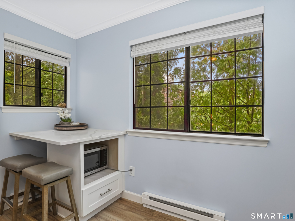 272 Hubbard Avenue - Photo 11