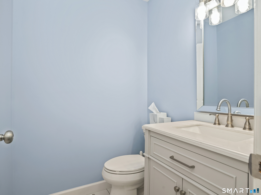 272 Hubbard Avenue - Photo 6