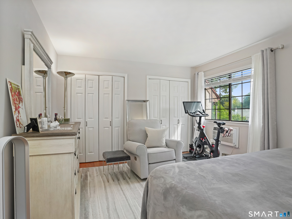 272 Hubbard Avenue - Photo 20