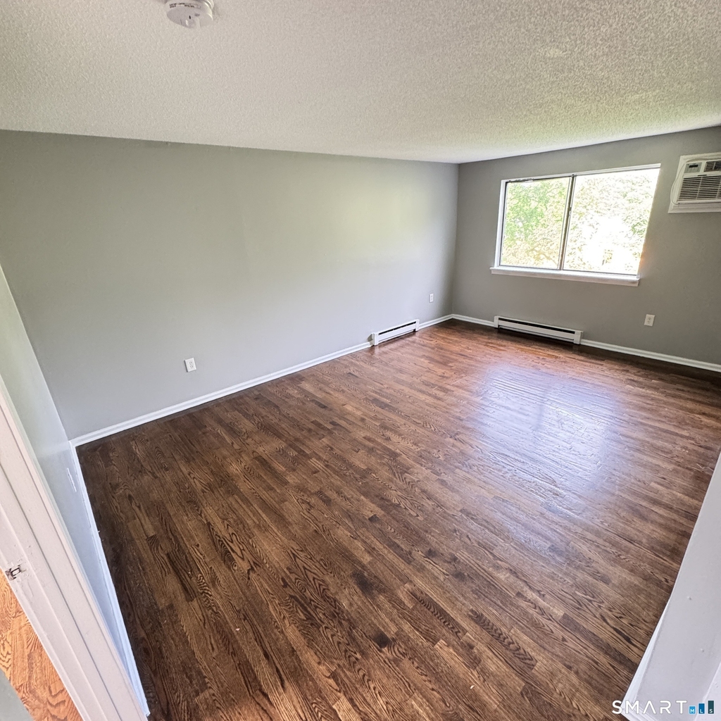 32 Old Foxon Road - Photo 3