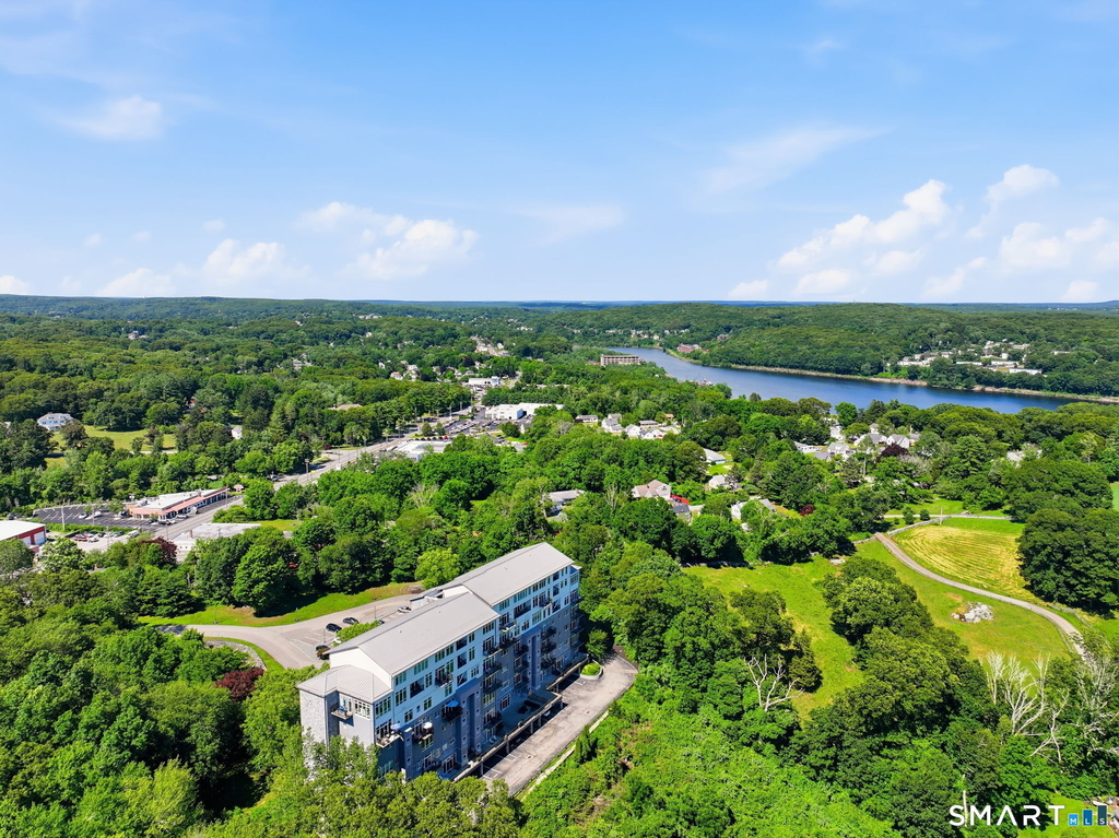 586 Thames Street - Photo 35