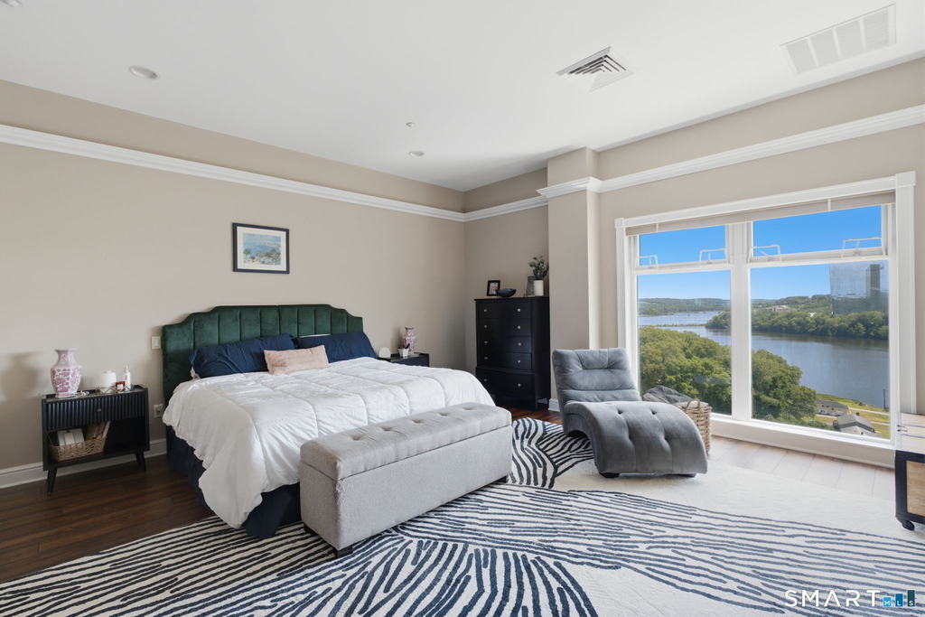 586 Thames Street - Photo 17