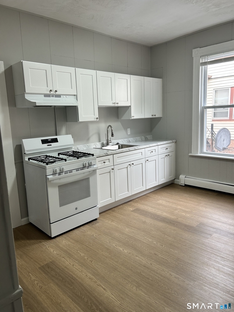 83 Pleasant Street - Photo 3
