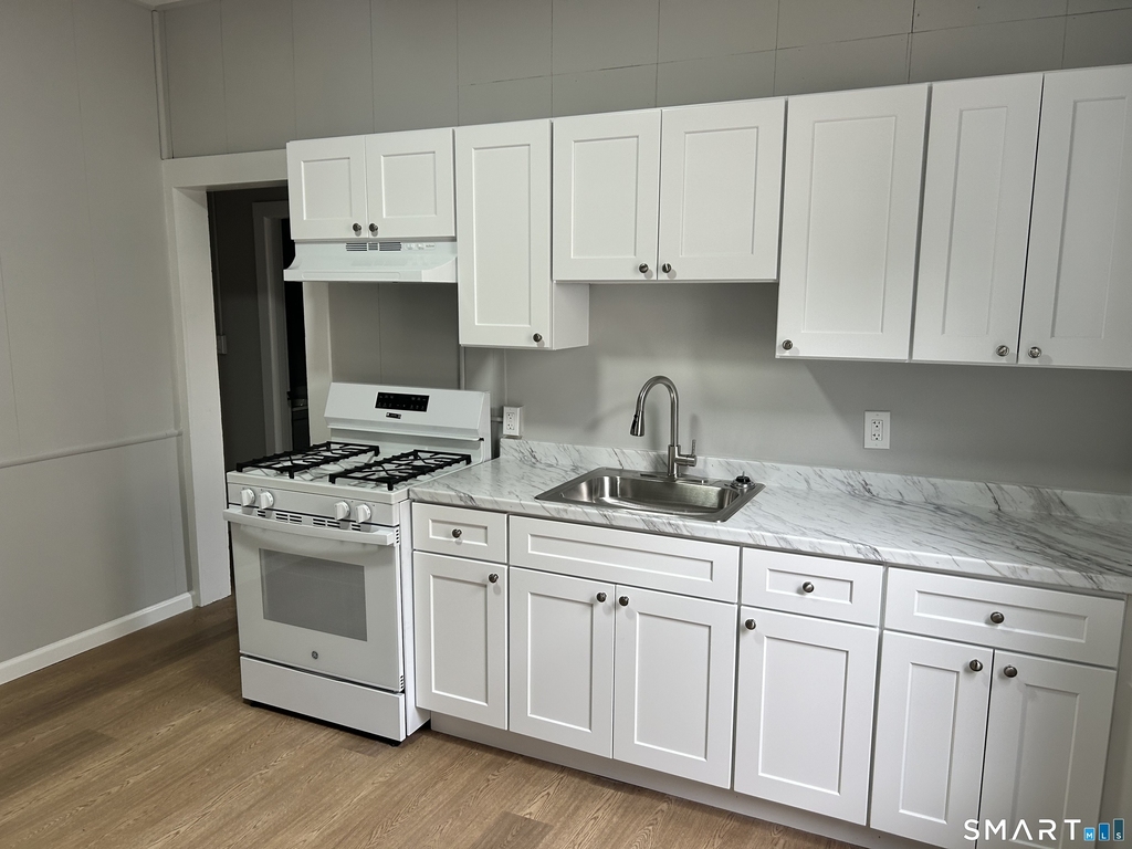 83 Pleasant Street - Photo 2