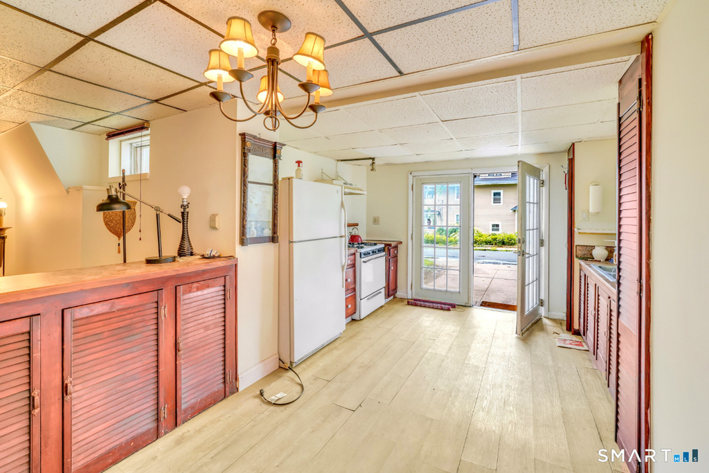 616 Willow Street - Photo 6