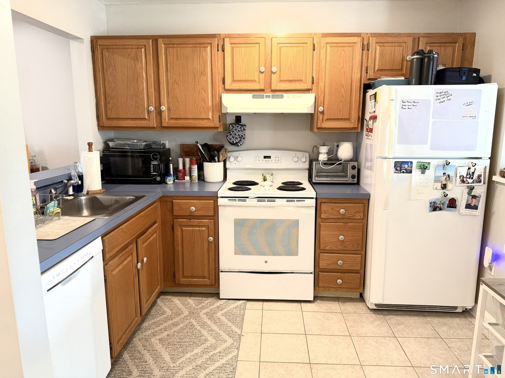 204 Country Club Court - Photo 14